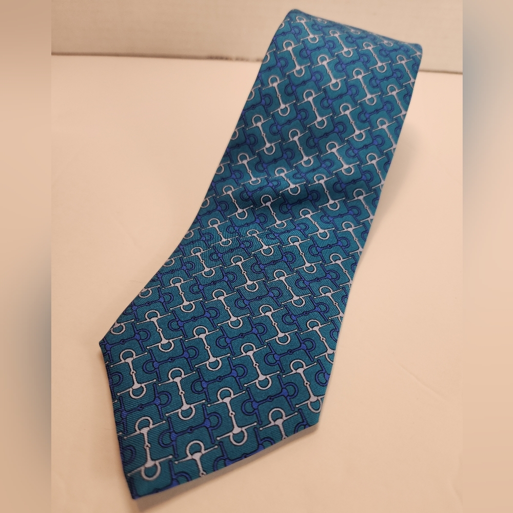 Brooks Brothers Green Geometric Chain link Pattern Silk Necktie 59x3.25"